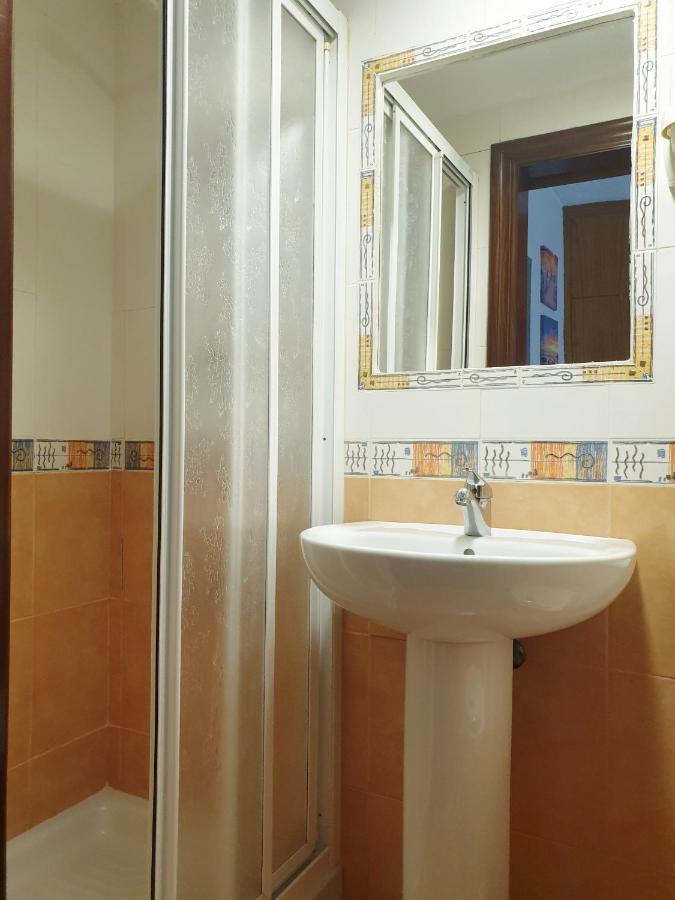 Hostal Puente Azud Avilés Exterior foto